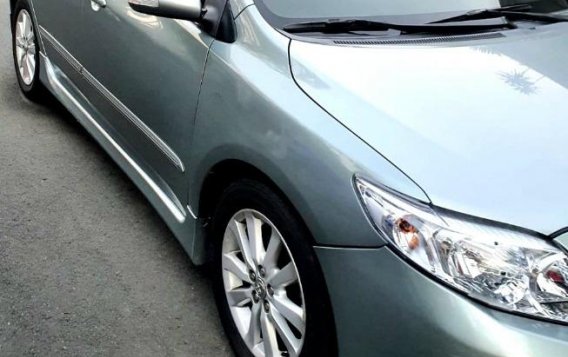 Selling Pearl White Toyota Corolla Altis 2008 in Caloocan-4