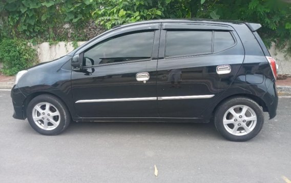 Selling Black Toyota Wigo 2016 in Manila-3