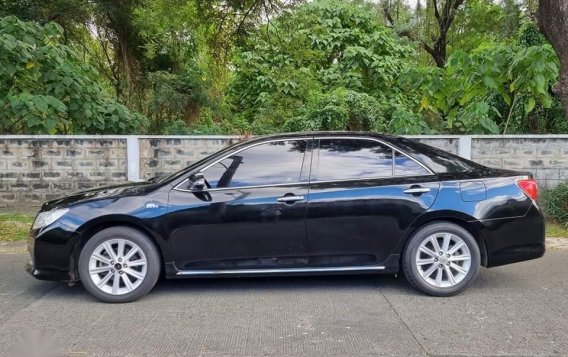 Sell Black 2013 Toyota Camry in Cainta-1