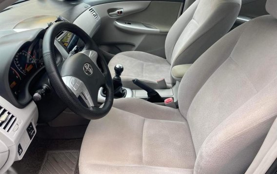 Black Toyota Corolla Altis 2012 for sale in Caloocan-6