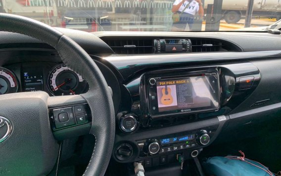 Blue Toyota Hilux 2020 for sale in Quezon-4