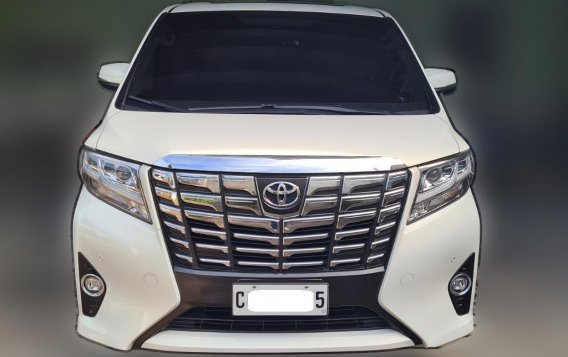 White Toyota Alphard 2008 for sale in Angono