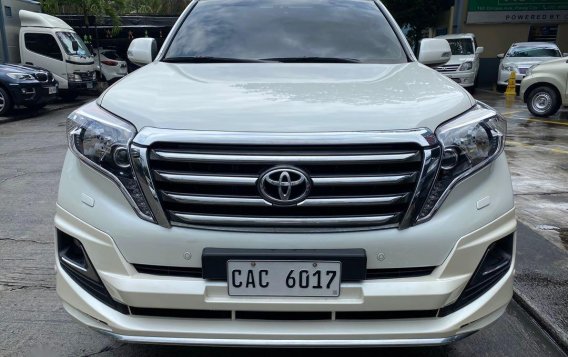 Selling Pearl White 2017 Toyota Prado in Manila-4