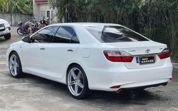 White Toyota Camry 2016 for sale in Quezon -4