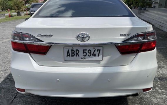 Selling White Toyota Camry 2015 in Pasig-8