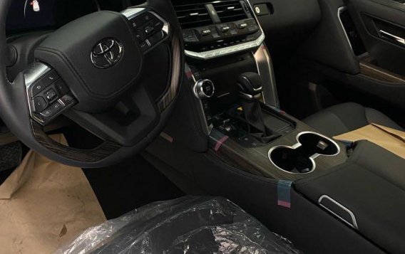 Selling Black Toyota Land Cruiser 2022 in Muntinlupa-5