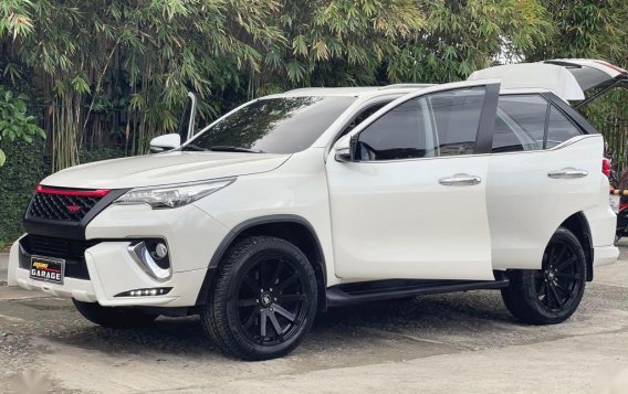 Selling Pearl White Toyota Fortuner 2017 in Quezon-3