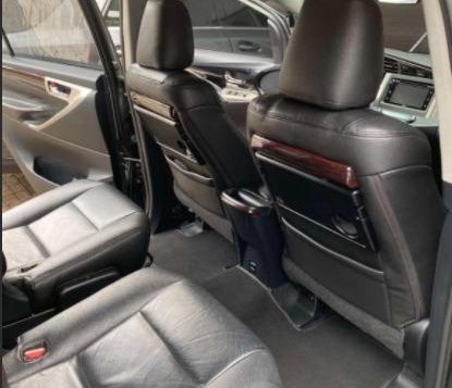 Silver Toyota Innova 2018 for sale in Mandaluyong-6