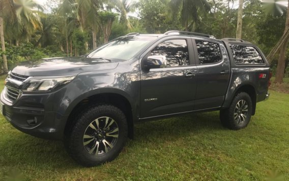 Selling Grey Toyota Hilux 2019 in Manila-1