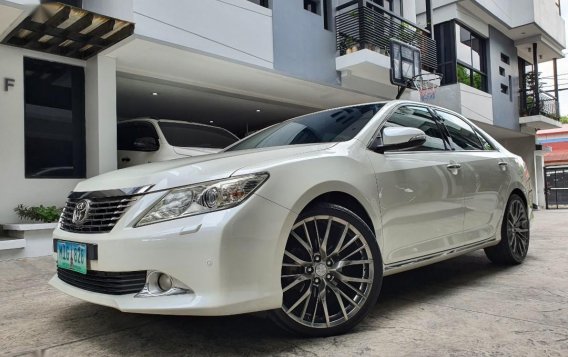 Selling Pearl White Toyota Camry 2013 in Quezon-2