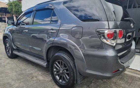 Selling Grey Toyota Fortuner 2016 in Parañaque-2