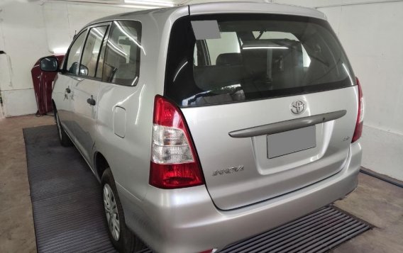 Silver Toyota Innova 2015 for sale in Makati-3