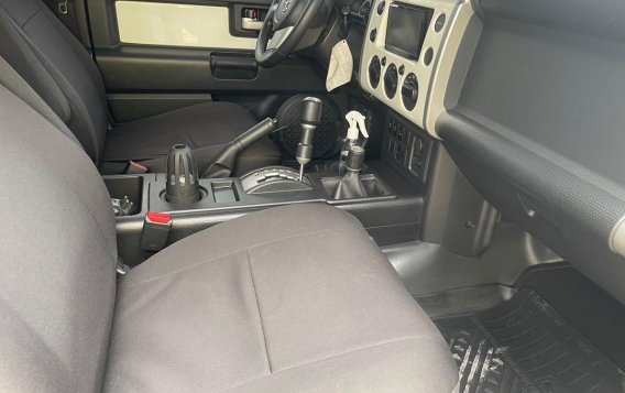 White Toyota Fj Cruiser 2014 for sale in Automatic-4