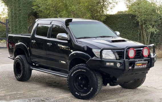 Sell Black 2014 Toyota Hilux in Quezon City-1