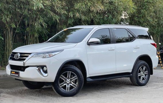 Pearl White Toyota Fortuner 2020 for sale in Automatic-2
