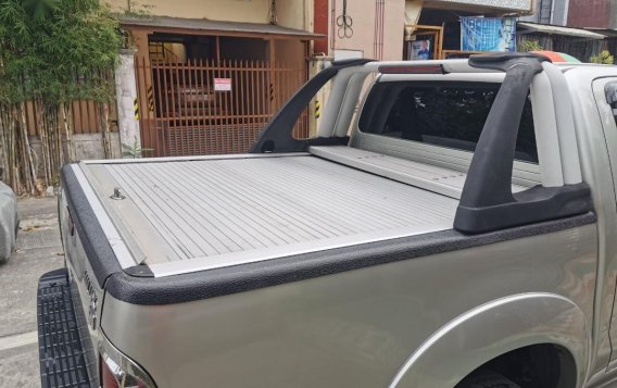 Selling Silver 2009 Toyota Hilux  in Pasig-7