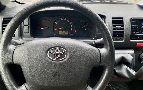 Silver Toyota Hiace 2021 for sale in Parañaque-2