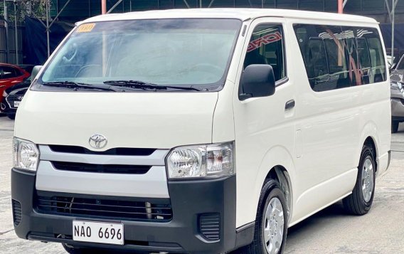 Selling White Toyota Hiace 2018 in Parañaque-1