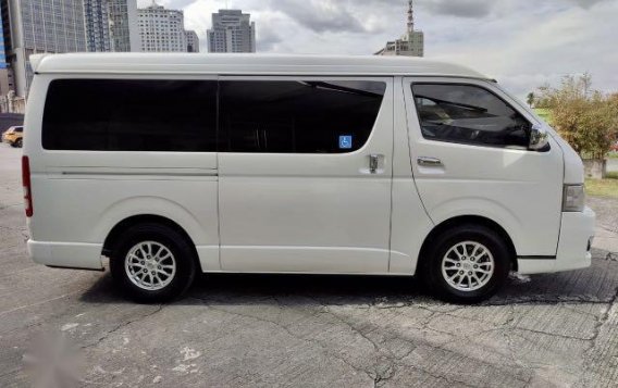 Pearl White Toyota Hiace Super Grandia 2011 for sale in Pasig-3