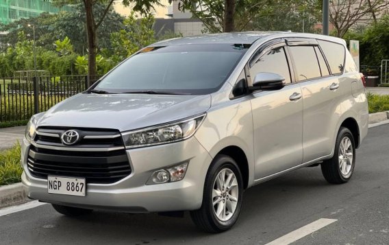 Selling Silver Toyota Innova 2021 in Pasig-2