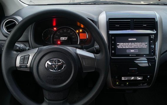 Grey Toyota Wigo 2021 for sale in Manual-2