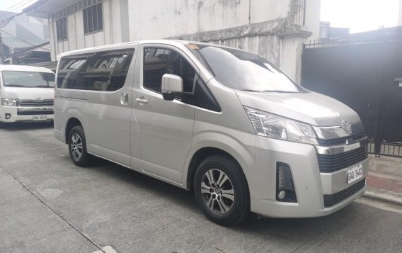 Selling Silver Toyota Hiace 2019 in Pateros-3