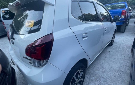 Selling White Toyota Wigo 2020 in Quezon City-2