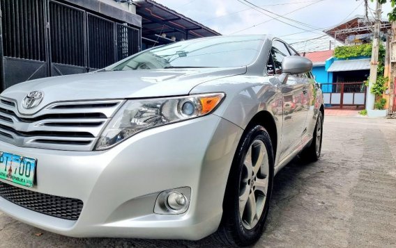Sell Pearl White 2009 Toyota Venza SUV  in Bacoor-1