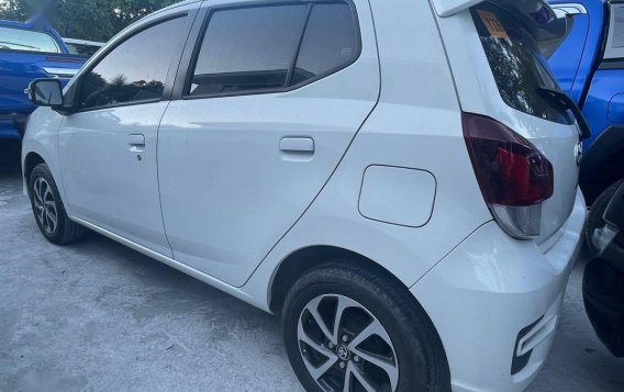 Selling White Toyota Wigo 2020 in Quezon City-3