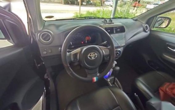 Selling Black Toyota Wigo 2019 in Pasay-5