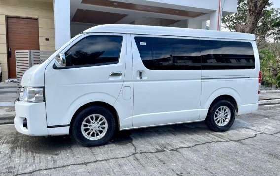 Pearl White Toyota Hiace Super Grandia 2018 for sale in Biñan-1