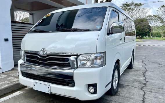 Pearl White Toyota Hiace Super Grandia 2018 for sale in Biñan