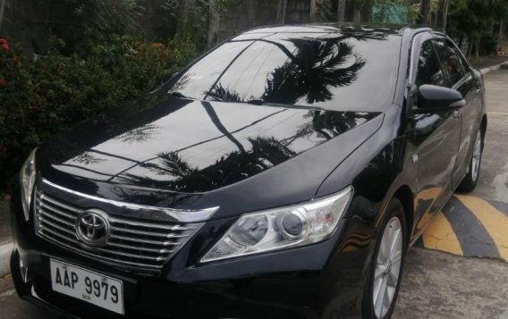 Selling Black 2014 Toyota Camry in Valenzuela