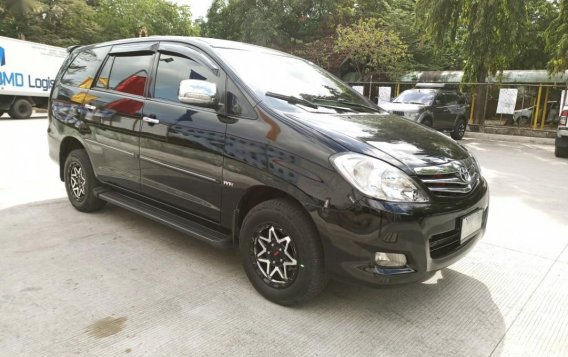 Sell Black 2010 Toyota Innova in Quezon City-1