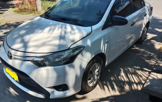 Sell White 2014 Toyota Vios in Bayombong-9