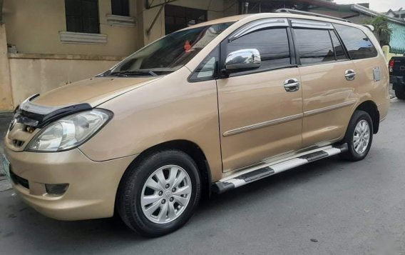 Beige Toyota Innova 2006 for sale in Automatic-1