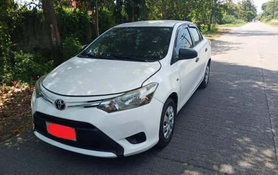 Sell White 2014 Toyota Vios in Bayombong