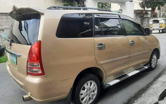 Beige Toyota Innova 2006 for sale in Automatic-4