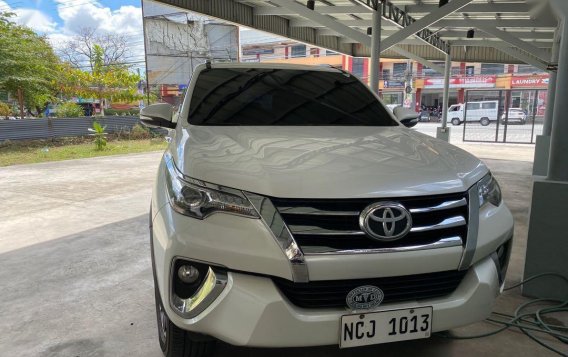Pearl White Toyota Fortuner 2016 for sale in San Fernando-1