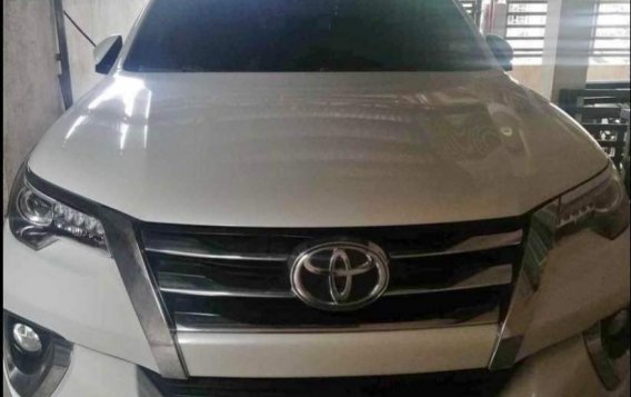 Selling Pearl White Toyota Fortuner 2017 in Cabanatuan-1