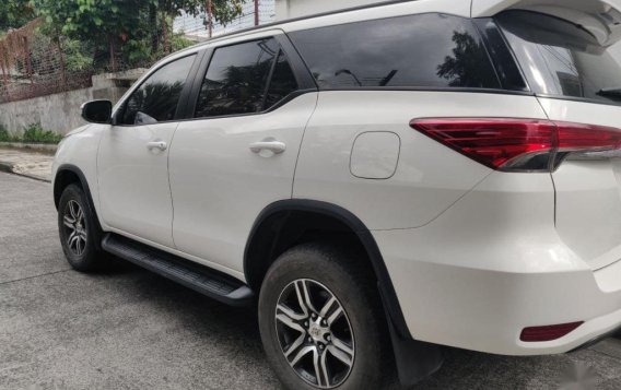 Sell Pearl White 2018 Toyota Fortuner in Quezon City-3