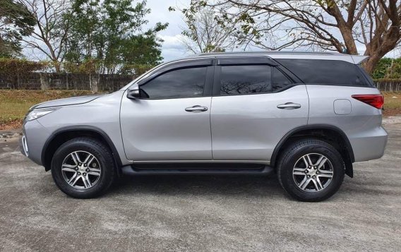 Silver Toyota Fortuner 2017 for sale in Noveleta-5