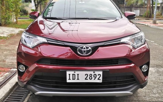 Selling Red Toyota Rav4 2016 in Manila-2