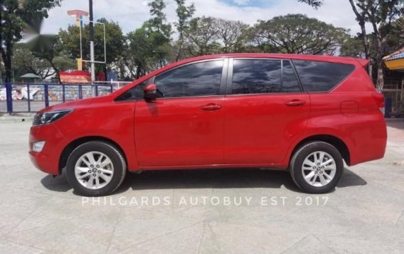 Red Toyota Innova 2017 for sale in Las Piñas-4