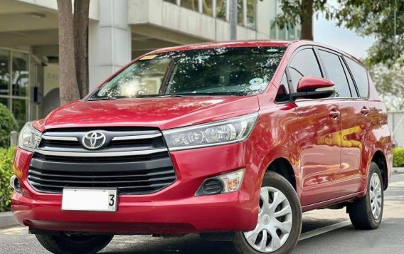 Red Toyota Innova 2017 for sale in Manual-2