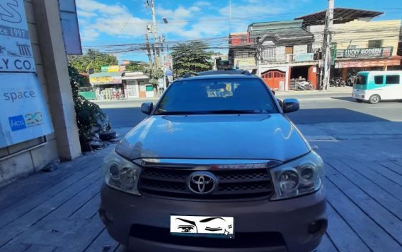Grey Toyota Fortuner 2009 for sale in Pasay-5