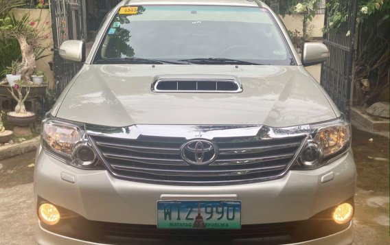 Pearl White Toyota Fortuner 2014 for sale in Valenzuela