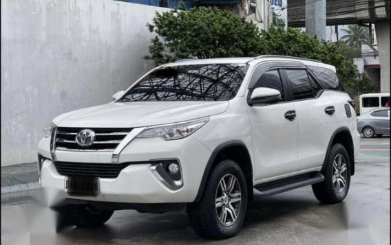 Selling Pearl White Toyota Fortuner 2020 in Angeles