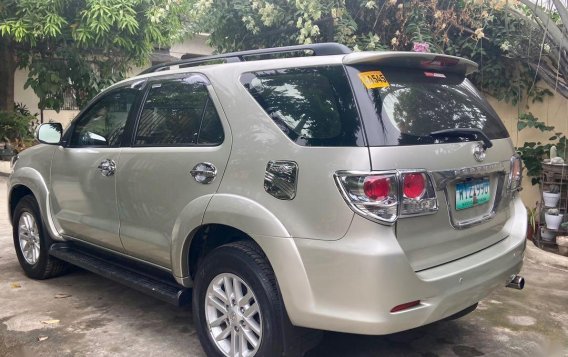 Pearl White Toyota Fortuner 2014 for sale in Valenzuela-4