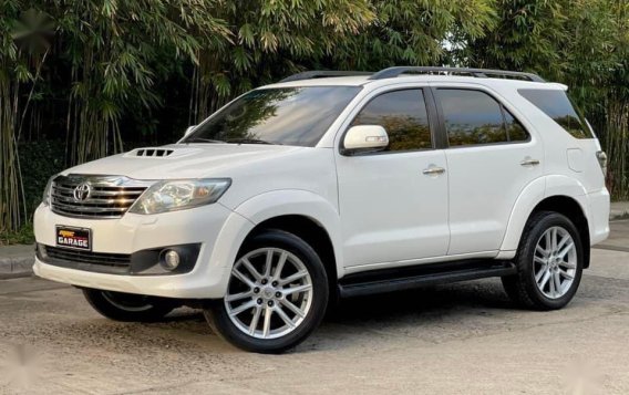 Selling Pearl White Toyota Fortuner 2013 in Quezon City-2